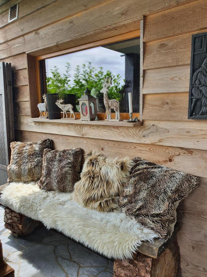 River Mosel Holiday Homes, Meerfeld Studio With A Lake View Exteriér fotografie