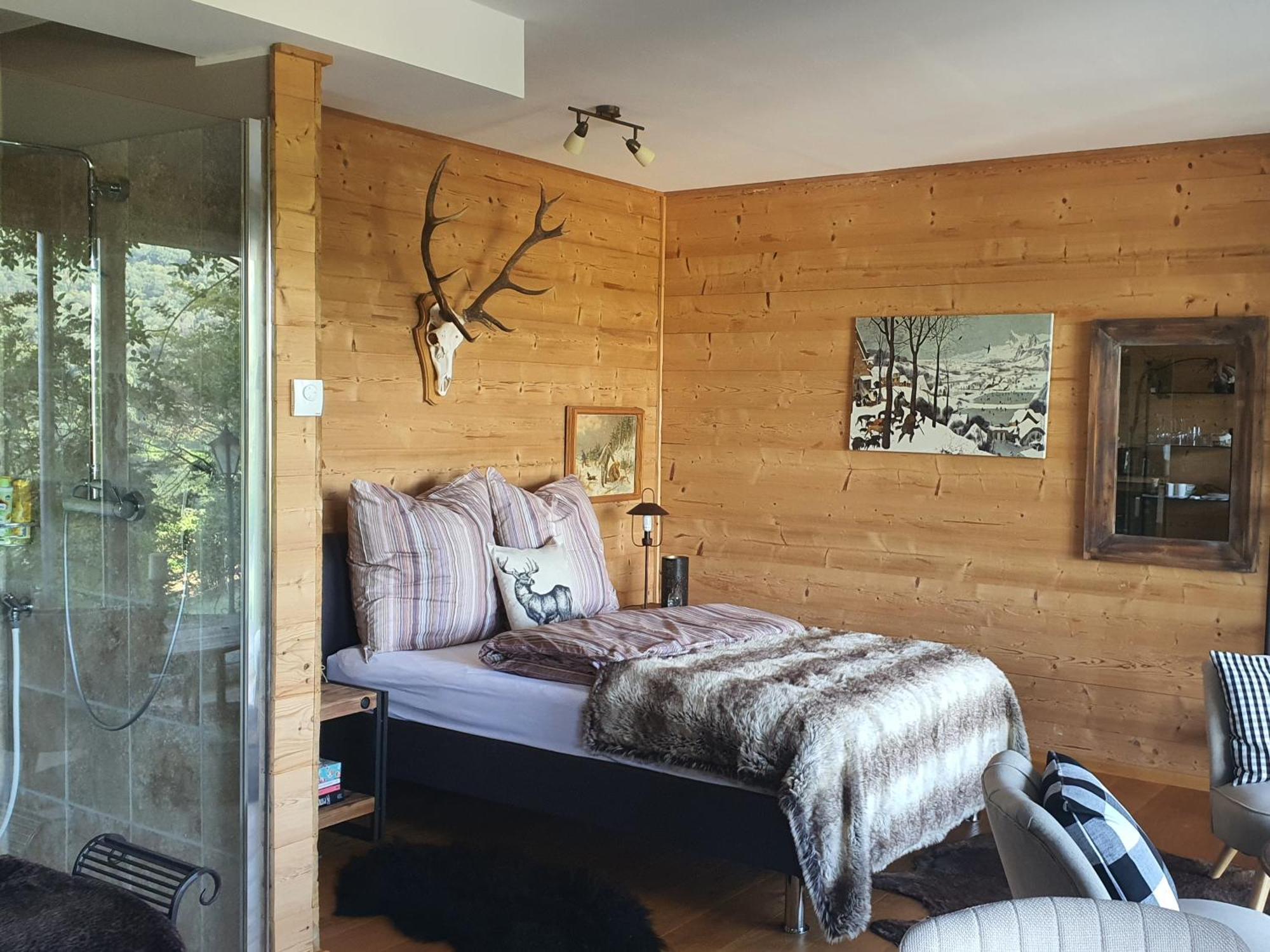 River Mosel Holiday Homes, Meerfeld Studio With A Lake View Exteriér fotografie